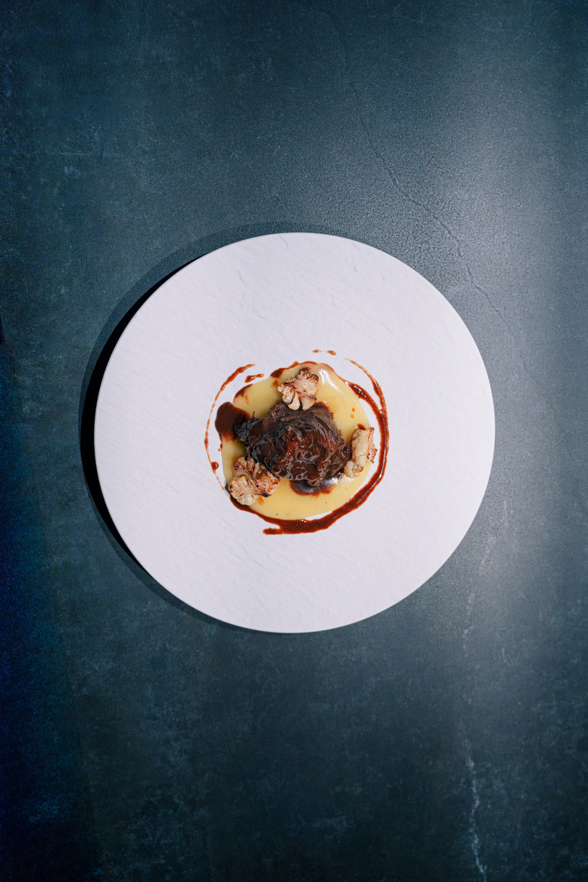 Dettaglio di mise en place elegante durante un evento Ristocasa